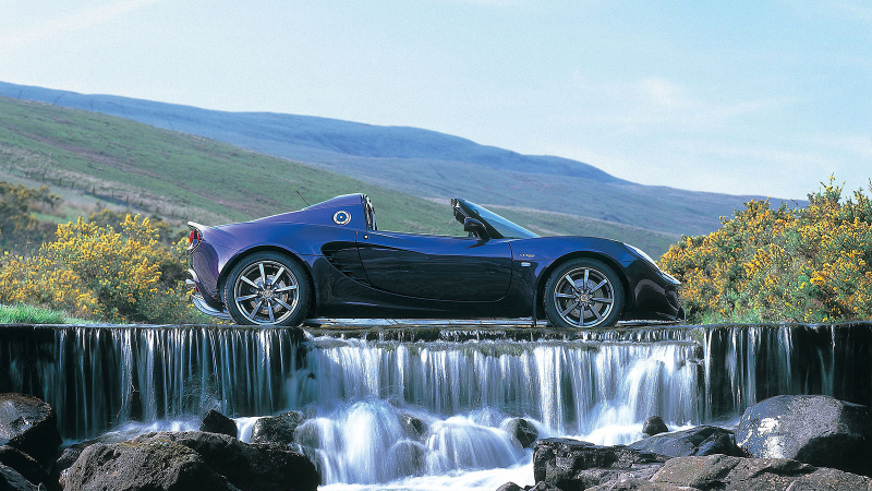 Illustration for article titled Good News: The Lotus Elise Exists